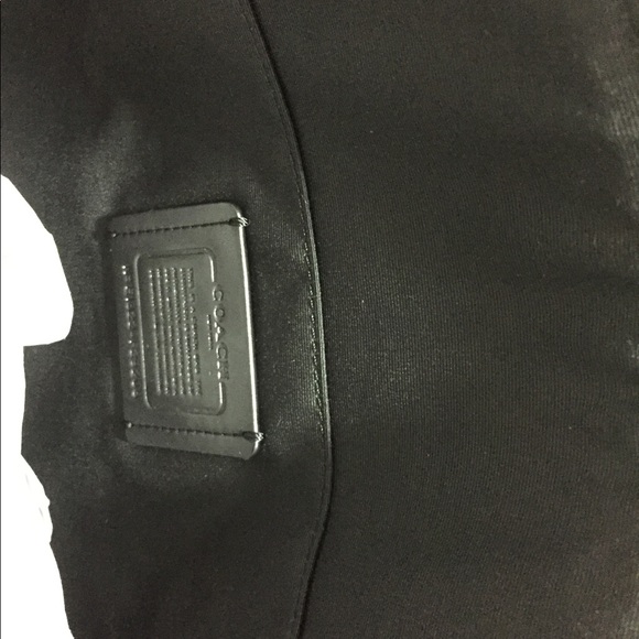 Last one 🌸 NEW Coach zip top tote -Brown / Black - Picture 8 of 8